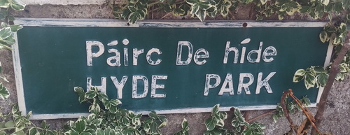 hyde-park-sign.jpg